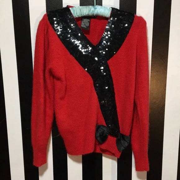 Red & Black 1980s Vintage Angora & Silk Sequin Bow Sweater Size Small/Medium 2/6 - Picture 10 of 10